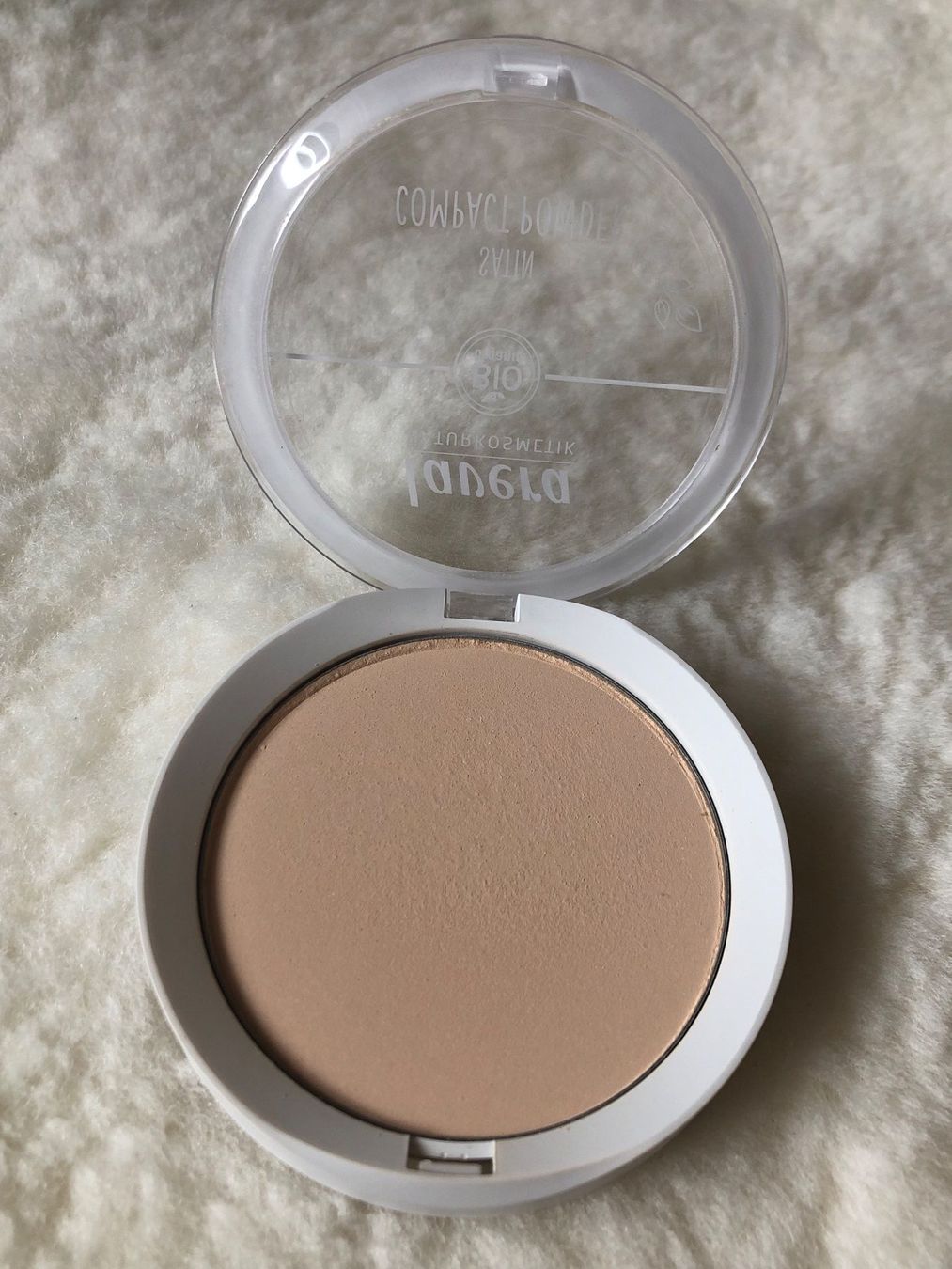 Make-up: Lavera Satin Compact Powder - Teinte Light 01 – Usato da St-Aubin FR venduto da Tiweety 2