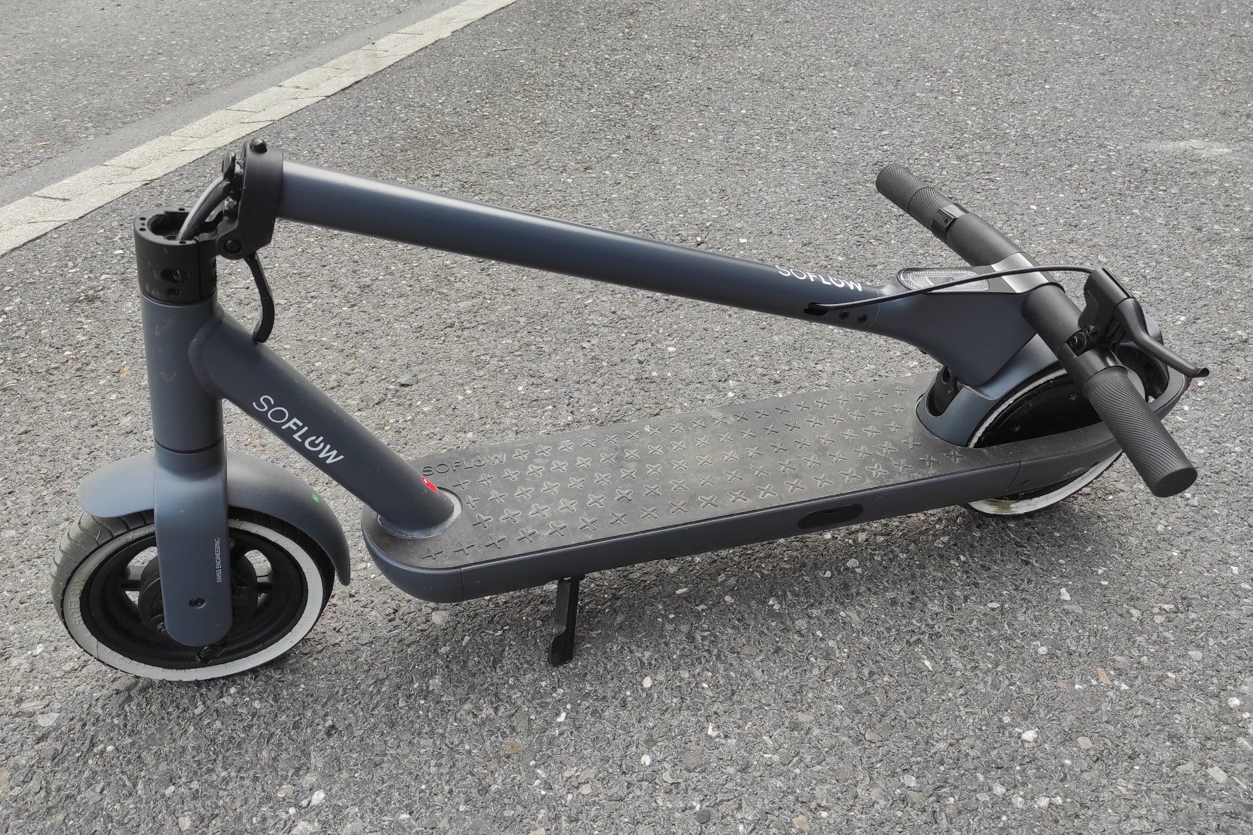 Soflow Kickboard: E-Scooter SoFlow SO ONE black – D'occasion à Niederurnen par Simarik 5