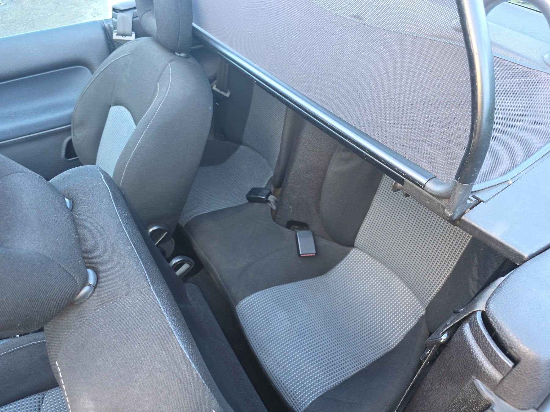 Peugeot Automobili: Peugeot 206 cc cabrio 1.6 – Usato da Inwil venduto da tutu2012 8
