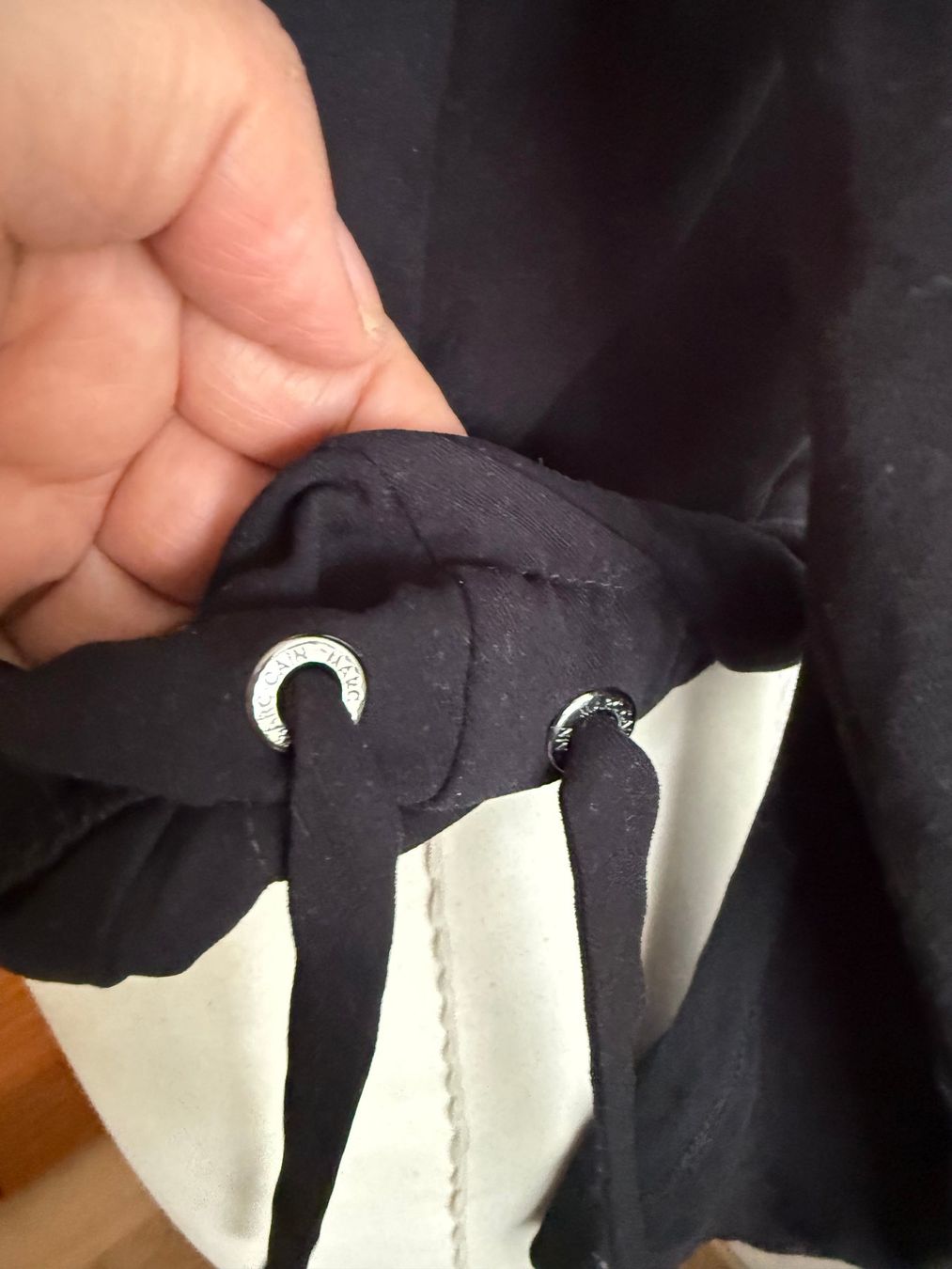 Marc Cain Camicette: Marc Cain schwarze Bluse Grösse 40 N4 – Nuovo (secondo la descrizione) da Kirchdorf AG venduto da coco123 2
