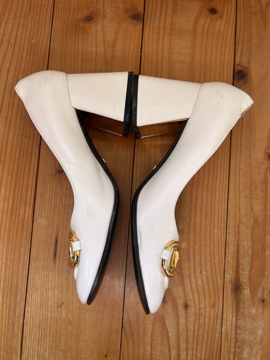 Scarpe da donna: Gucci White Horsebit Heels – Usato da St.Josefen venduto da lop_lh8d 9