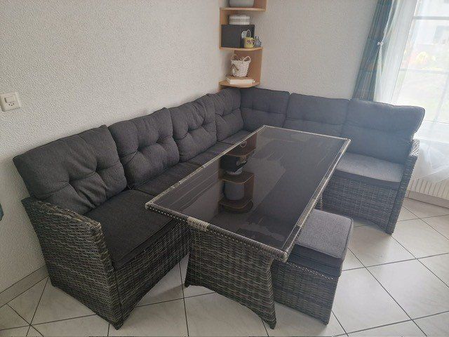 Sofas: Garten Sitzgruppe Polyrattan grau mit Tisch und Hocker – Gebraucht aus Bern von howi72 2