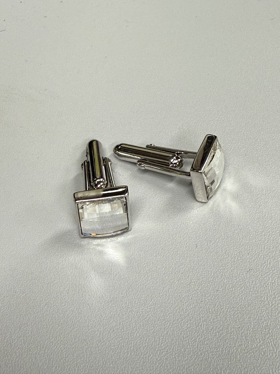 Swarovski Manschettenknöpfe: SWAROVSKI Cufflinks Square Clear Crystal Silver like new – Neu (gemäss Beschreibung) aus Zürich von Allwelcome