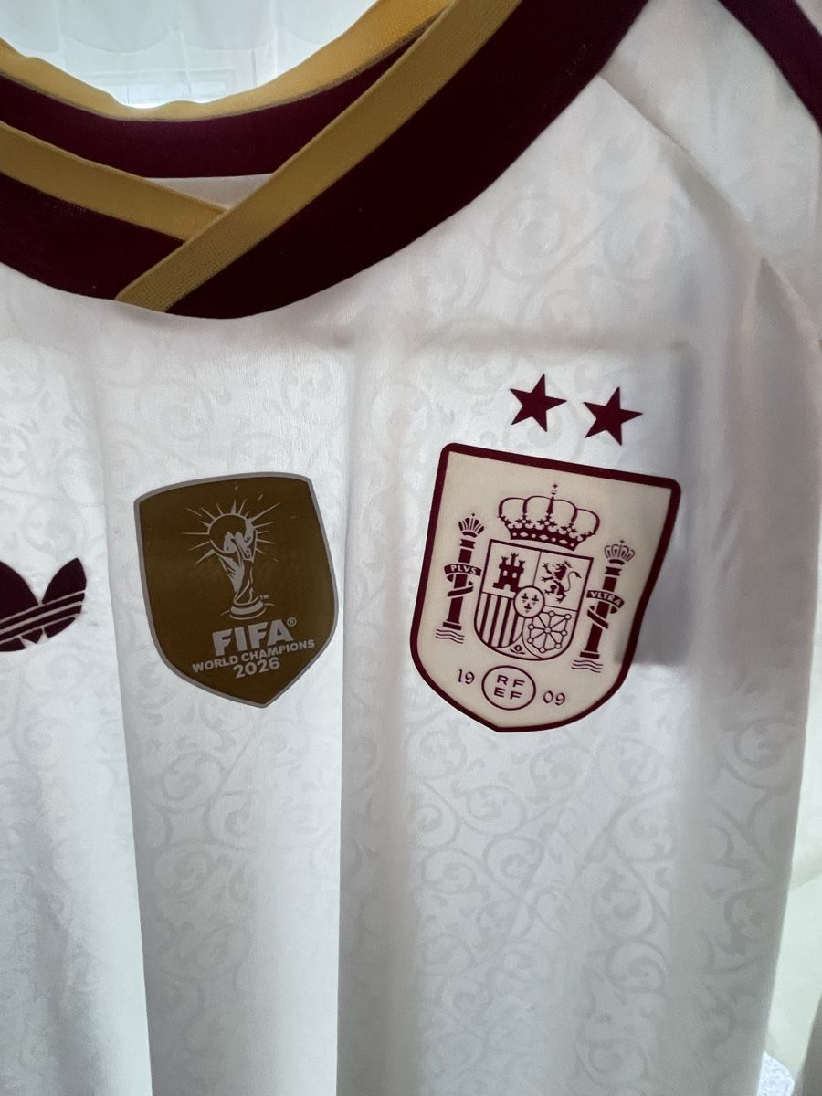 Leibchen & Hosen: Spanien Trikot Weltmeister – Neu und originalverpackt aus aarburg von maximus1950