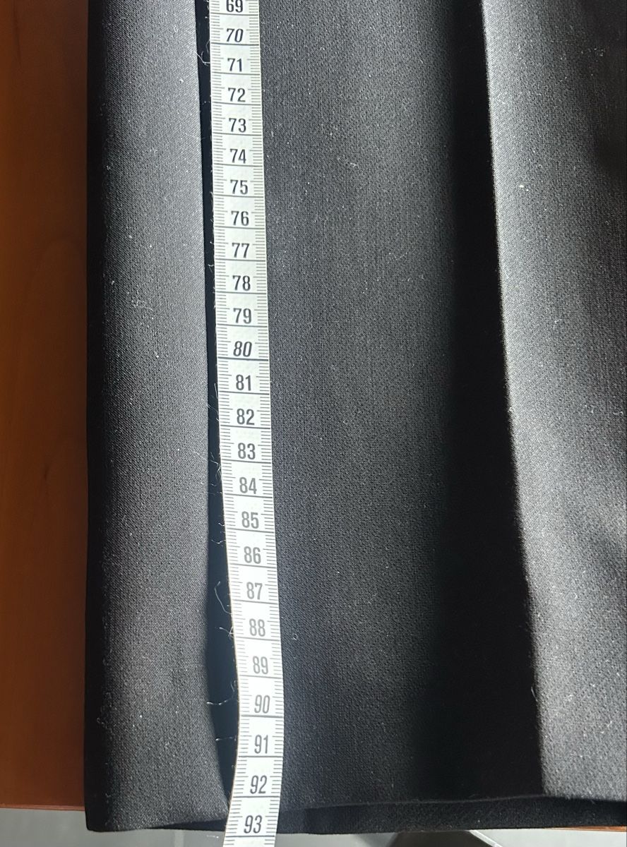 Max Mara Pantaloni: Weekend Max Mara Cigarette Kollektion – Nuovo (secondo la descrizione) da Oberhasli venduto da newyorksydney 4