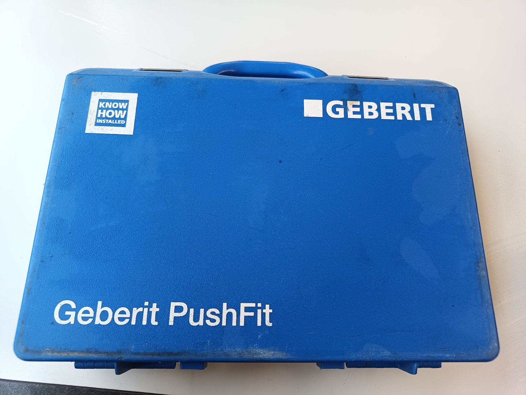 Geberit Tutti gli attrezzi: Geberit PushFit Rohrschneider – Usato da Oberegg venduto da A-Z.Handel.Loehrer 1