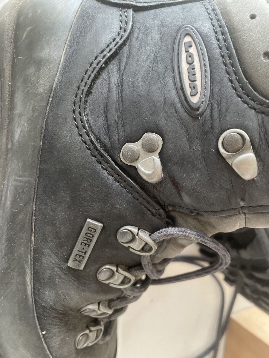 Scarpe da donna: Lowa Wanderschuhe 37 1/2 – Usato da Richterswil venduto da Wildampfer 4