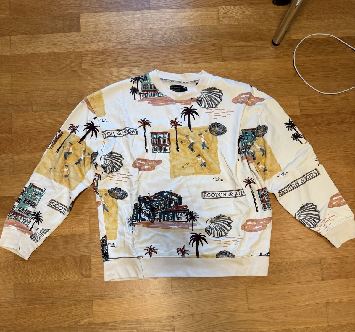 Pullover & Sweatshirts: Scotch & Soda Beach Print Crewneck Pullover – Gebraucht aus Zürich von tim_t6kb