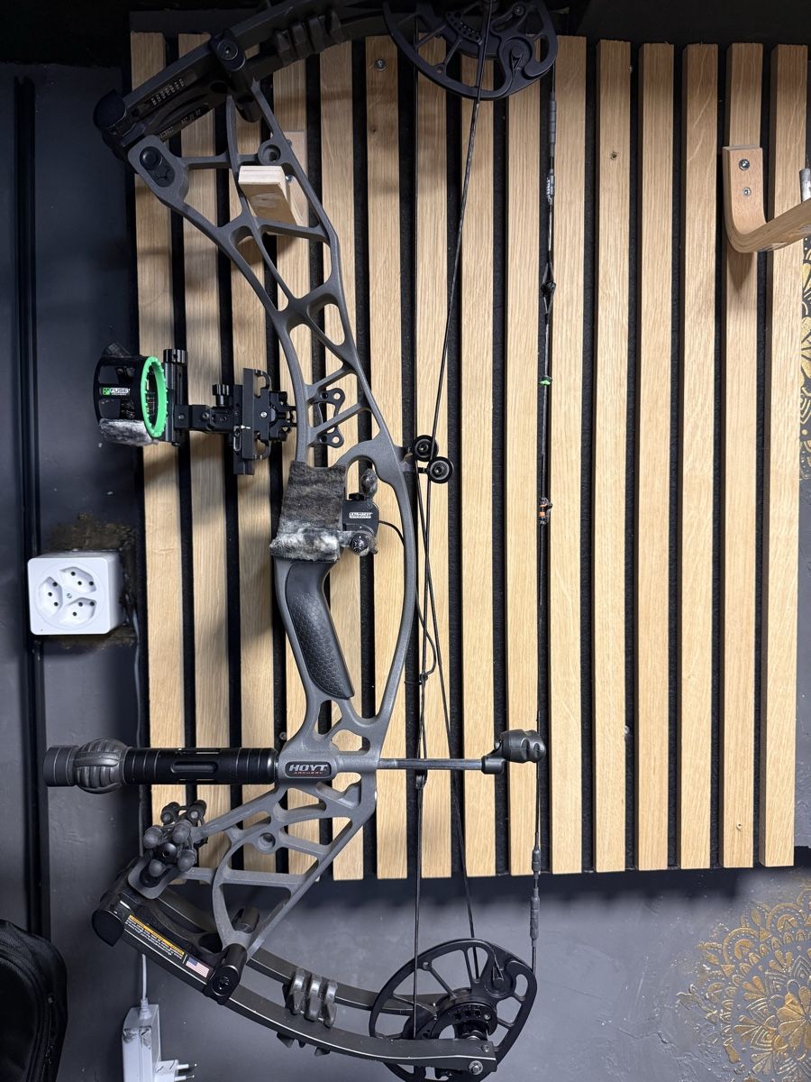 HOYT Axius Alpha 30 zoll Compoundbogen, 40-50lbs ab service (Gebraucht ...