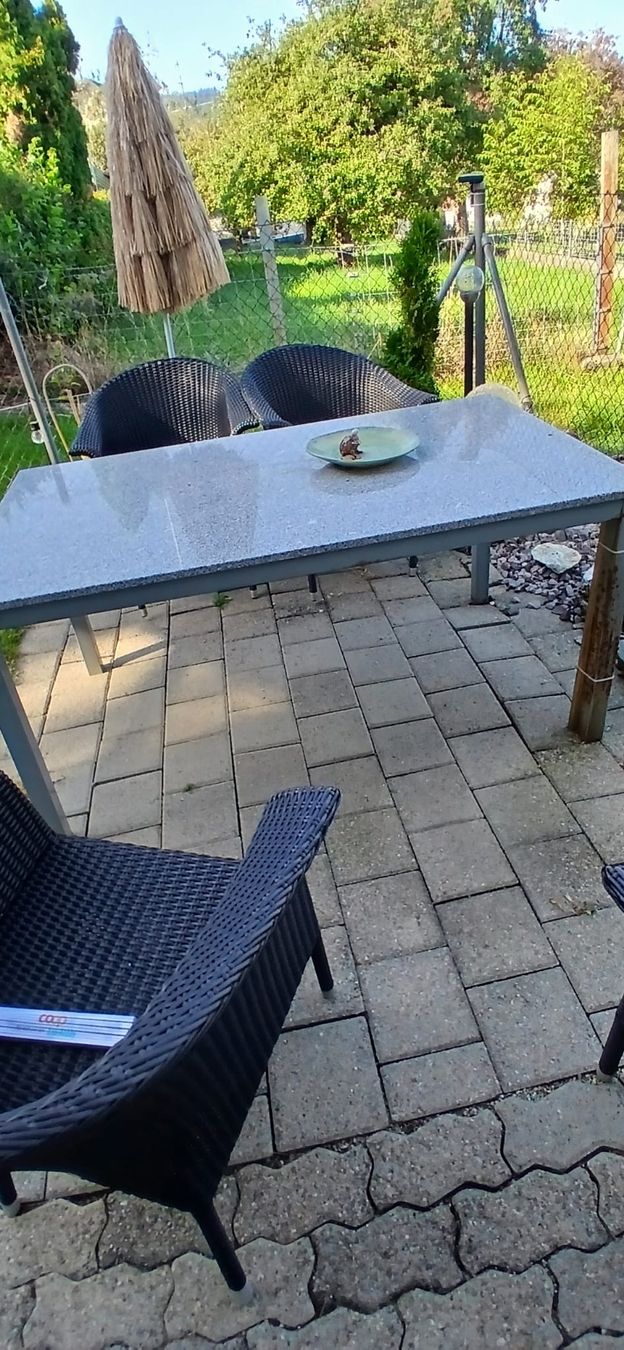 Tavoli: Gartentisch Granitplatte 150x90 cm Metallgestell Outdoor – Usato da Gunzwil venduto da pas_j925