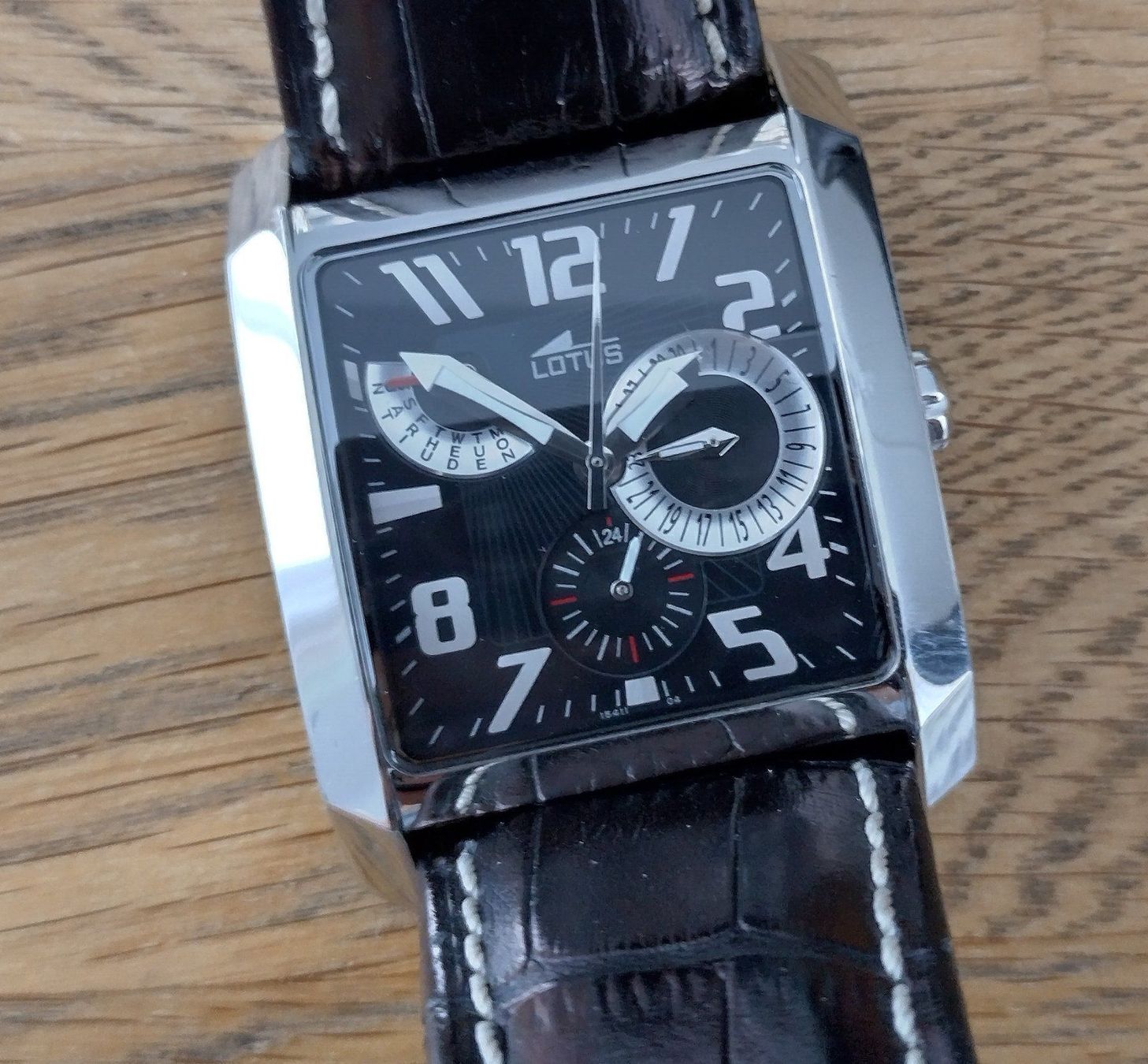 Lotus Orologi: LOTUS UHR QUARZ ANALOG – Usato da Romanshorn venduto da BoutiqueA