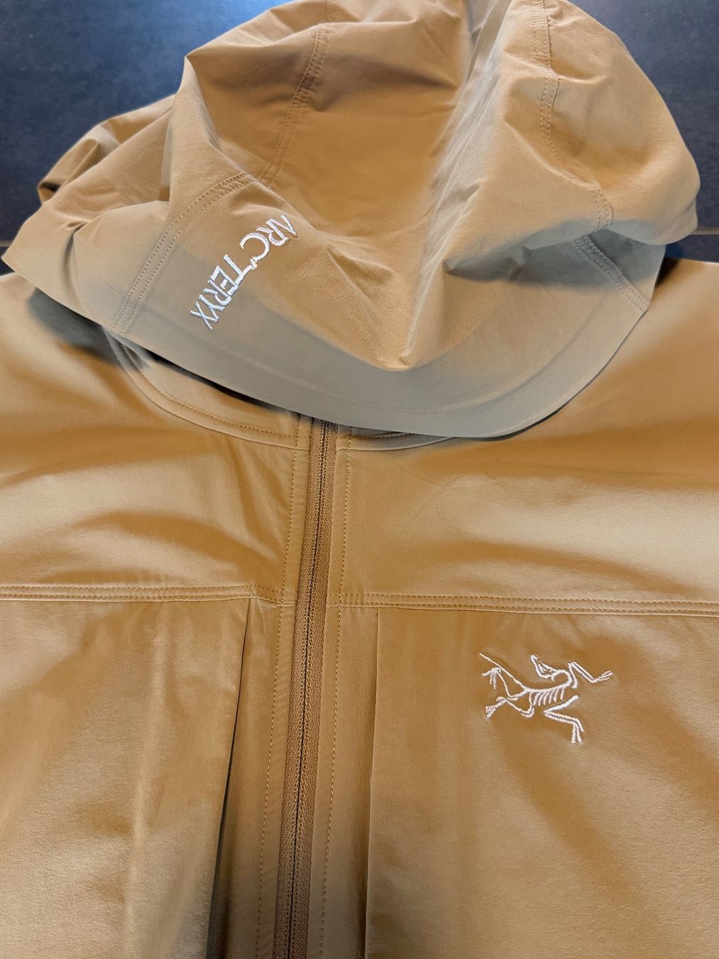 Arcteryx Giacche: Arcteryx Windjacke – Usato da Basadingen venduto da Dani.H_