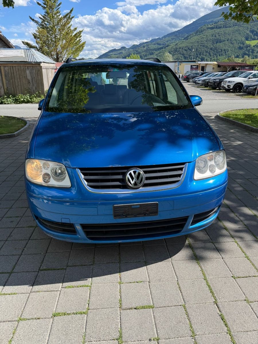 VW Automobili: Vw touran 2.0 d  – Usato da Buchs SG venduto da mef_78tr