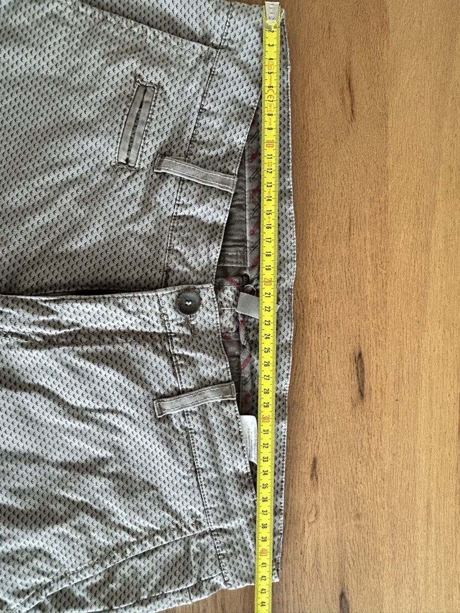 Pantaloni: Stylish Men's Trousers – Usato da Neuchatel venduto da lan_m8r2 3