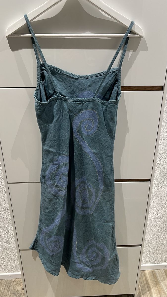 Kleider: Asymmetrisches Sommerkleid – Gebraucht aus Wetzikon ZH von KikiZu 1