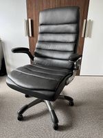 Bürostuhl schwarz