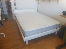komplettes Bett (140 x 200 cm) in Bern