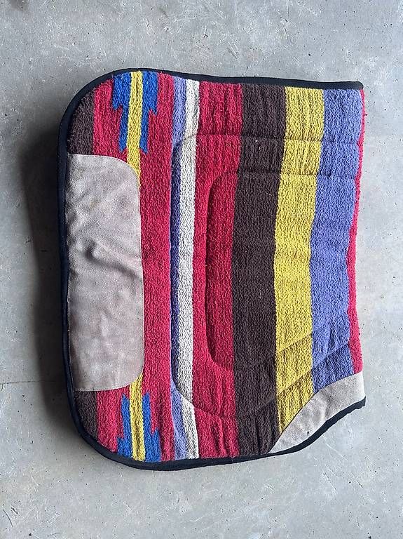 Selle & Accessori: Tapis de selle cheval – Usato da Châtel-St-Denis venduto da celisis 2