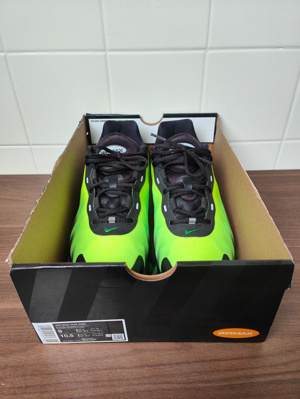 Nike Herrenschuhe: Nike Air Max DN8 – Neu und originalverpackt aus Fleurier von dav_xx8y 8