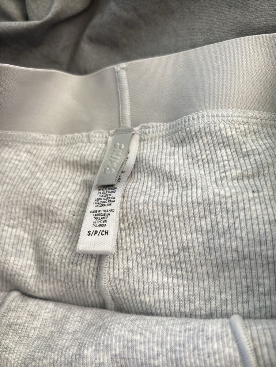 Skims Altra biancheria intima: SKIMS Lounge Boxer grey  – Nuovo e nell'imballaggio originale da Kriens venduto da qij_5ghs 3