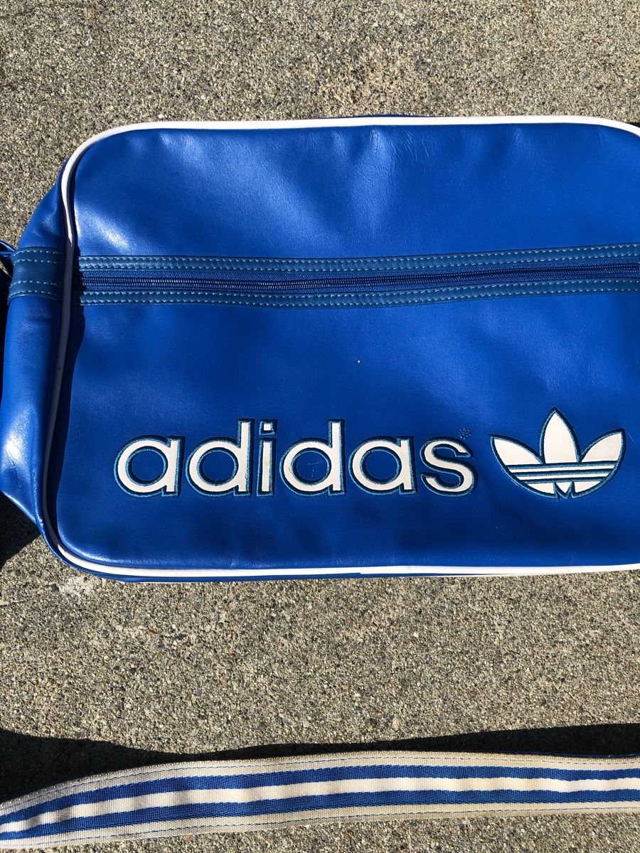 Adidas Borse: vintage Adidas Tasche – Usato da Fribourg venduto da ann_l9b7 2
