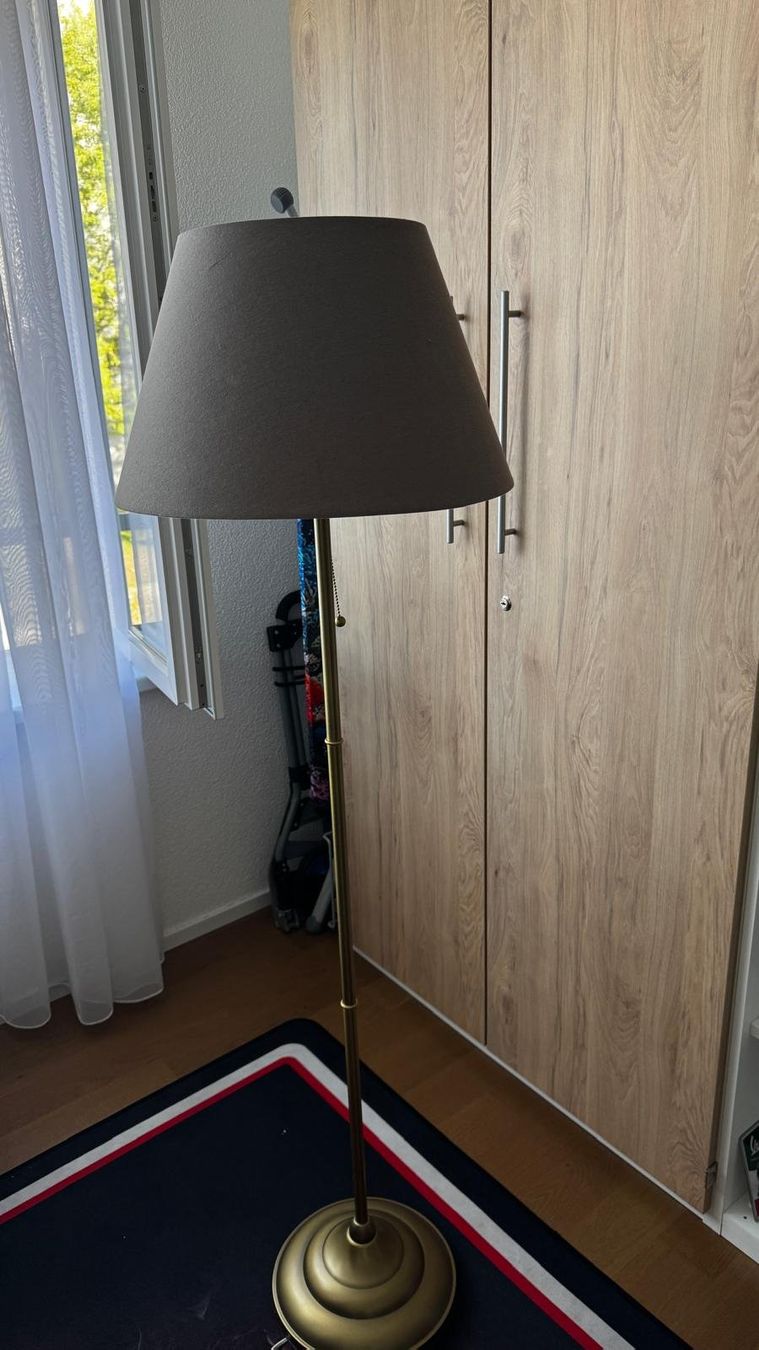 Ikea Lampade: IKEA ÅRSTID Stehleuchte – Usato da Oberentfelden venduto da angelheart71 1