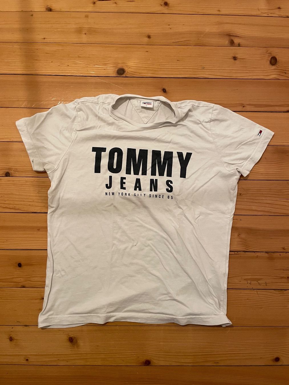 Tommy Hilfiger T-shirt: Tommy Hilfiger T-Shirt XL – Usato da Winterthur venduto da cheerio97 1