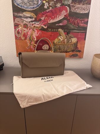 ALEMI Bellevue – Ledertasche Greige / Laptoptasche 16″