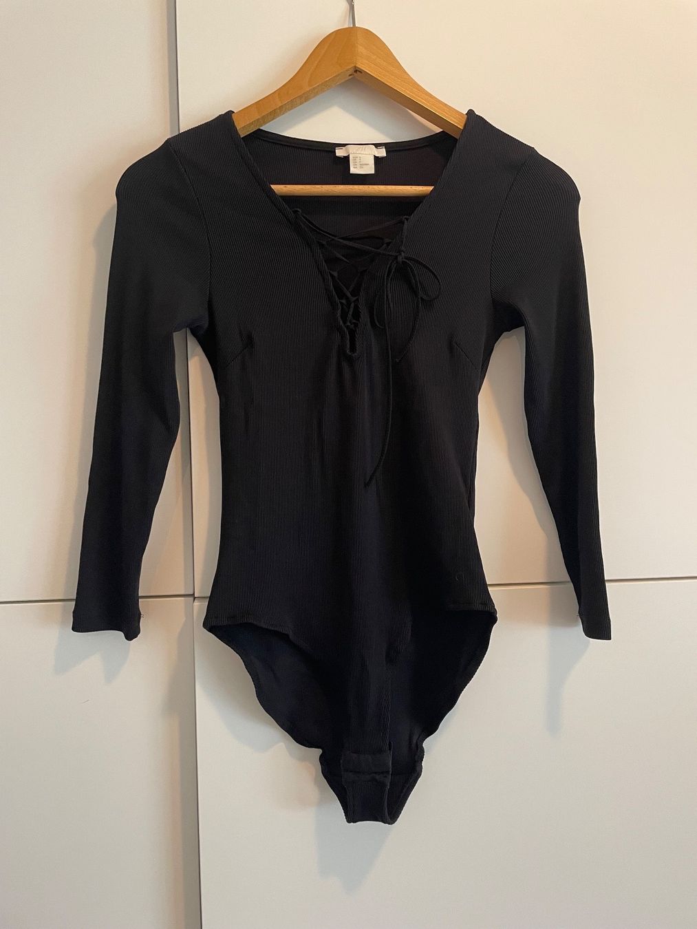 H&M Top: Body noir H&M S – Nuovo (secondo la descrizione) da Pully venduto da kaba07 2