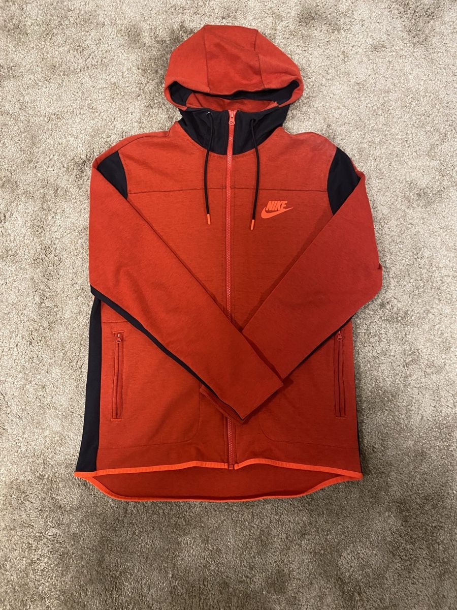 Nike Vestes: NIKE-Tech Jacke Gr. L – Neuf (Voir description) à Brüttisellen par xe_m