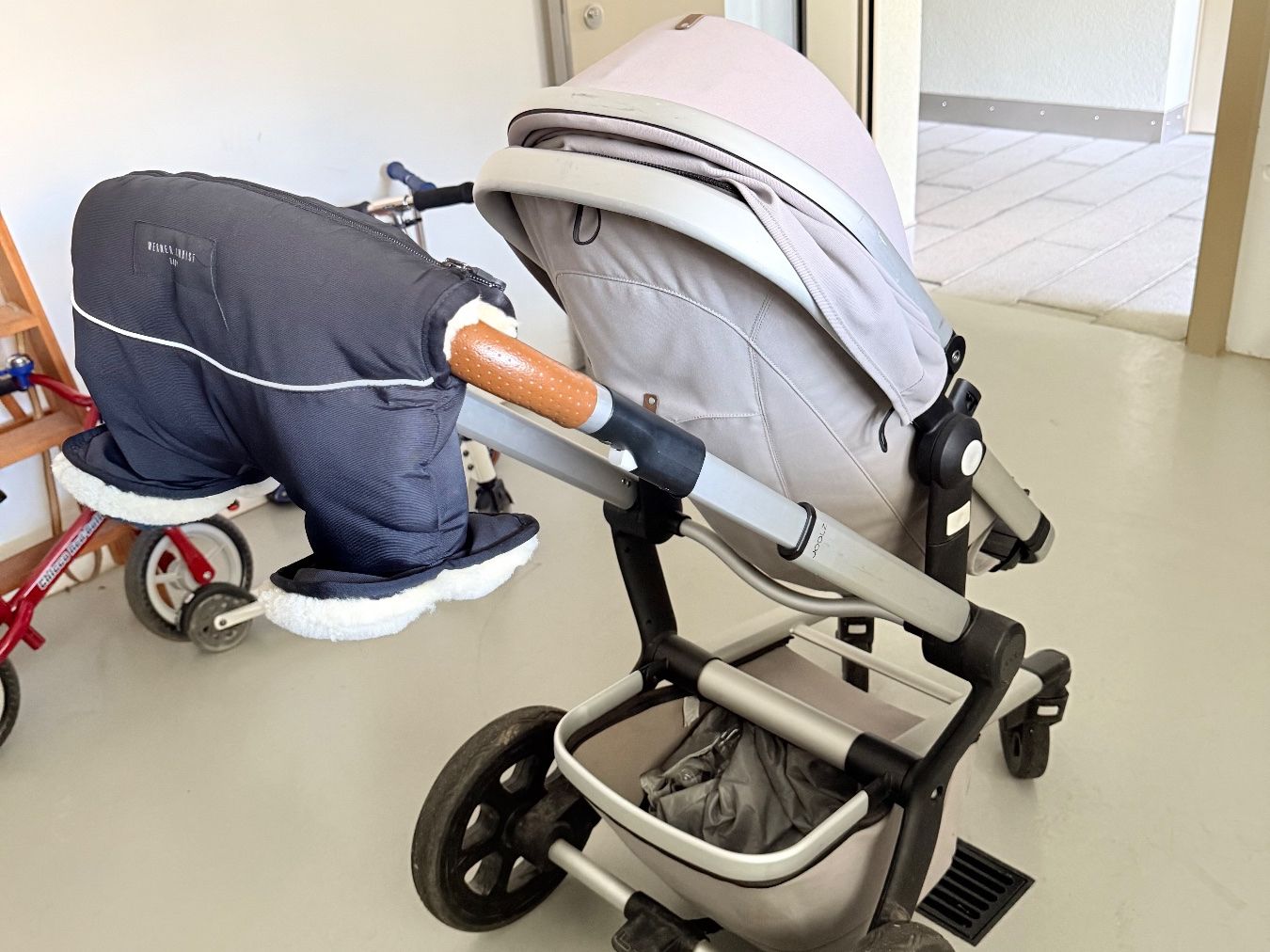Kinderwagen: Joolz 2 + Accessories – Gebraucht aus Steinen von GiulioMira 1