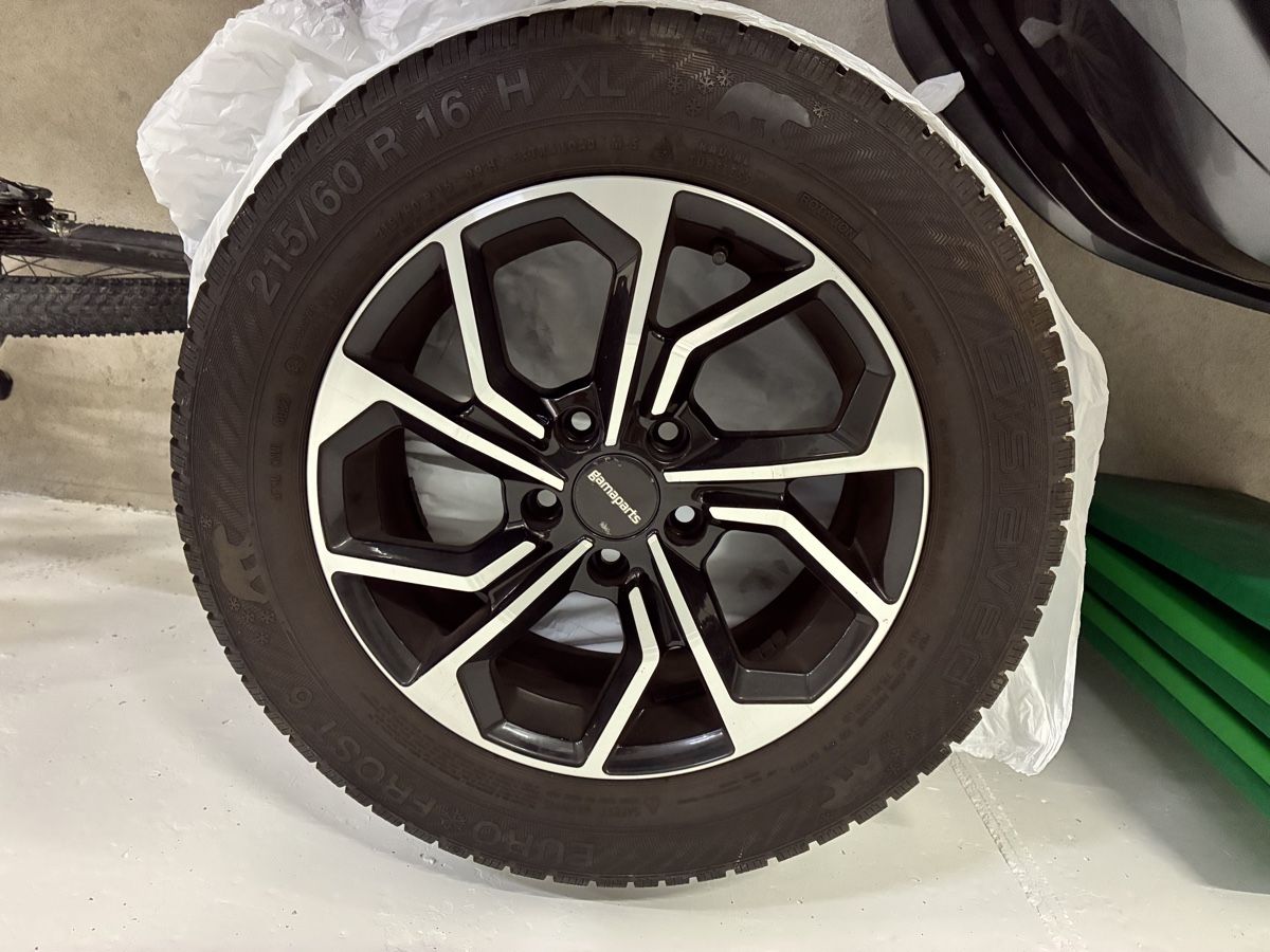 Gamaparts Cerchioni: Gamaparts Winterkomplettrad 215/60 R16 – Usato da Urdorf venduto da oli_5wnj