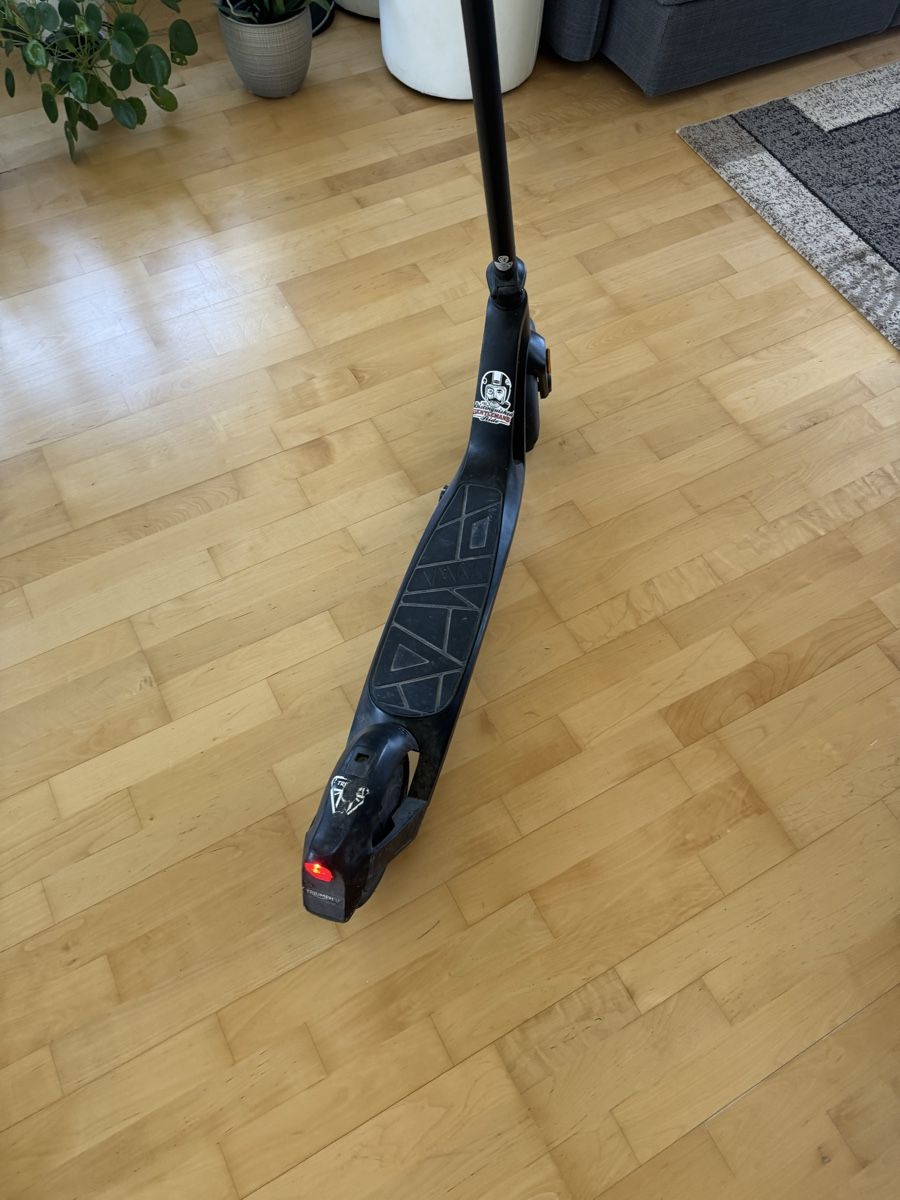 VMAX Kickboard: E-Scooter VMAX VX1 300W – D'occasion à Wädenswil par alximik0 5