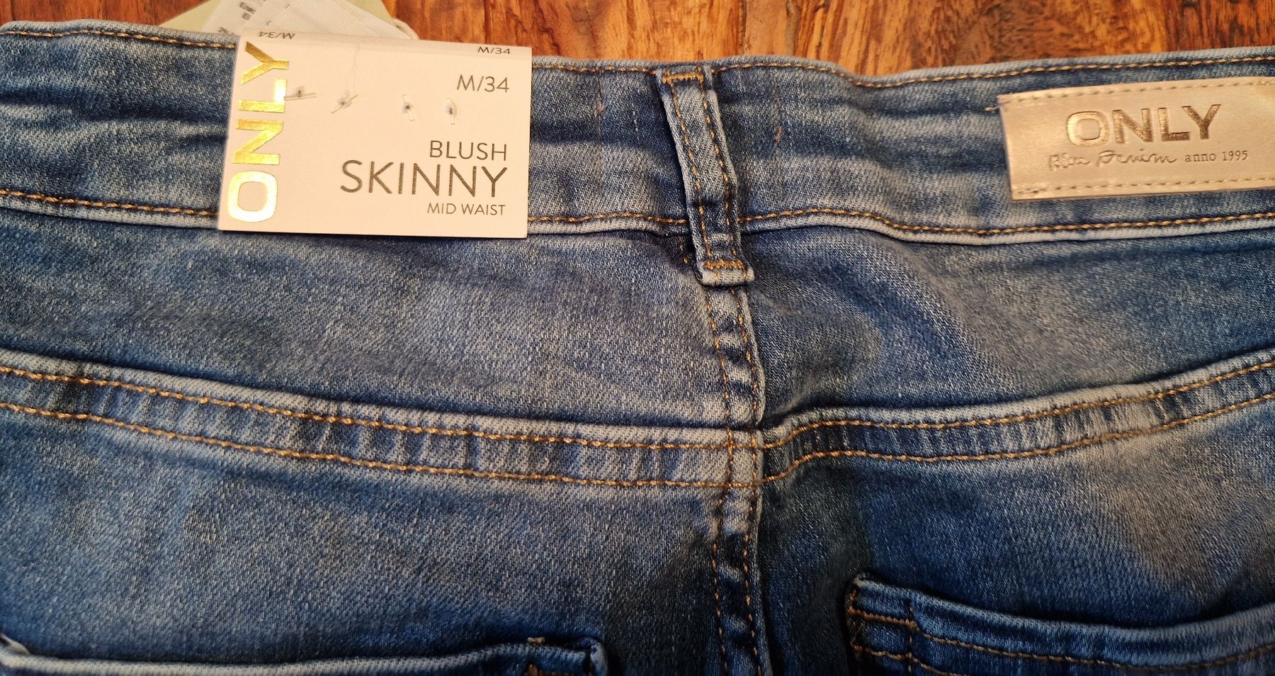Only Jeans: Only Jeans, neu mit Etikett, Grösse M. – Nuovo (secondo la descrizione) da Stäfa venduto da steph213 3