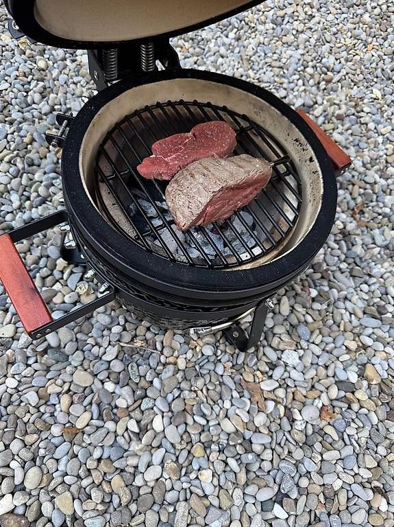 Griglie: Keramik Holzkohlegrill KAMADO – Usato da Winterthur venduto da Reto7500 1