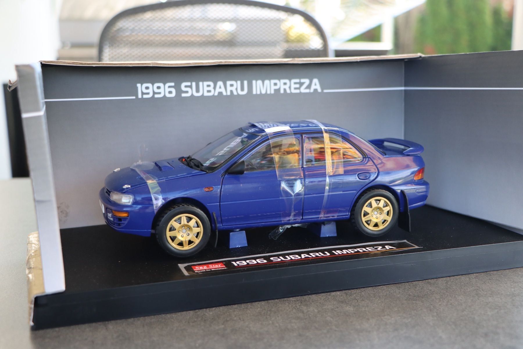 Subaru Modellini d'auto: Subaru Impreza 1996 1:18 SunStar – Nuovo e nell'imballaggio originale da Bühl b.Aarberg venduto da modelldiecast 3