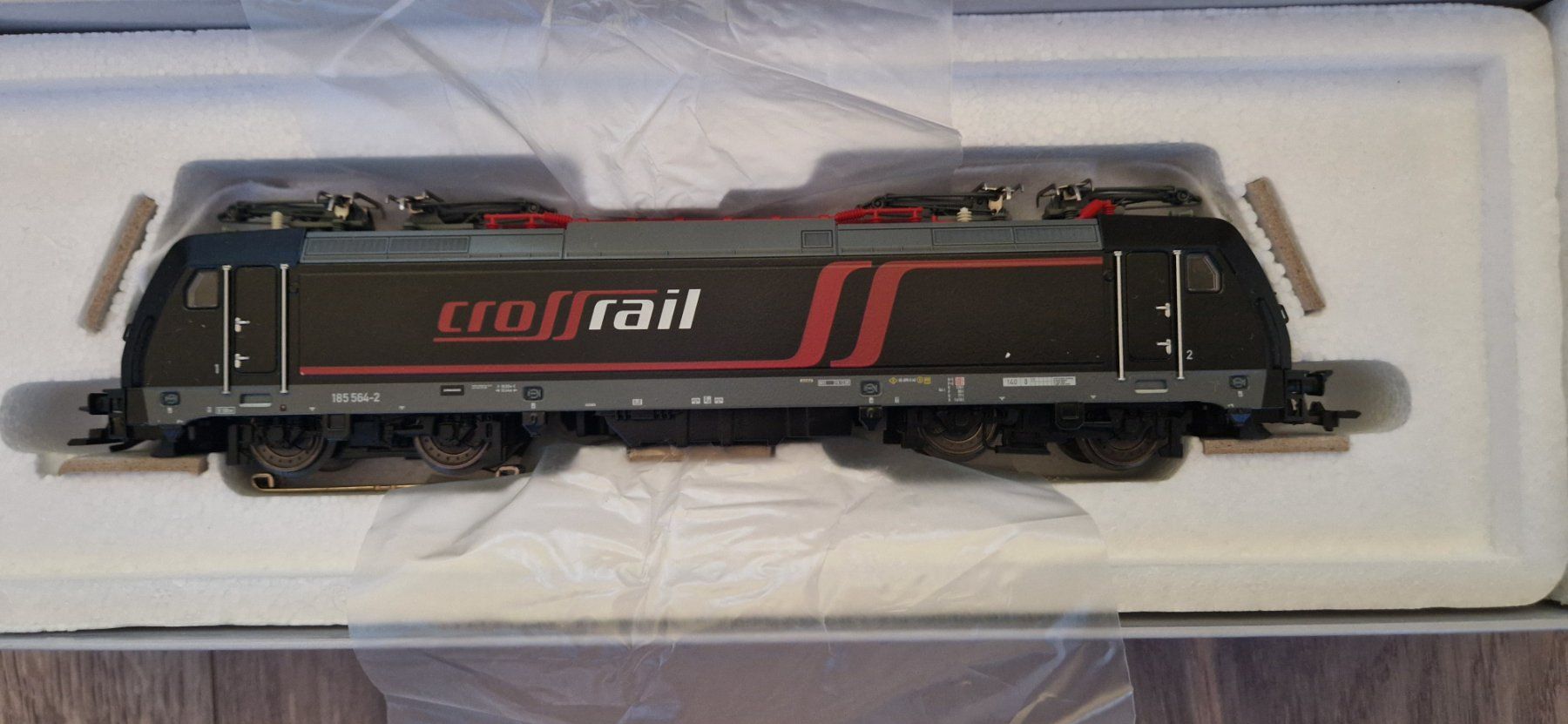 Märklin Modelleisenbahnen: marklin BR 185 crossrail – Gebraucht aus Crésuz von lechat07