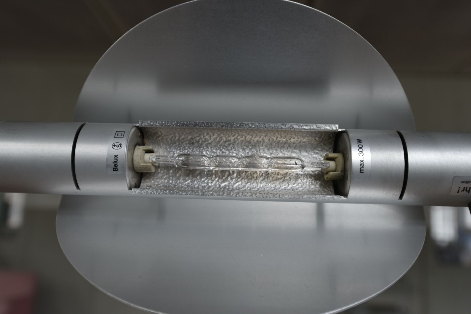 Belux Lampade: Designer Stehlampe Belux – Usato da Lichtensteig venduto da UsedINStore 5
