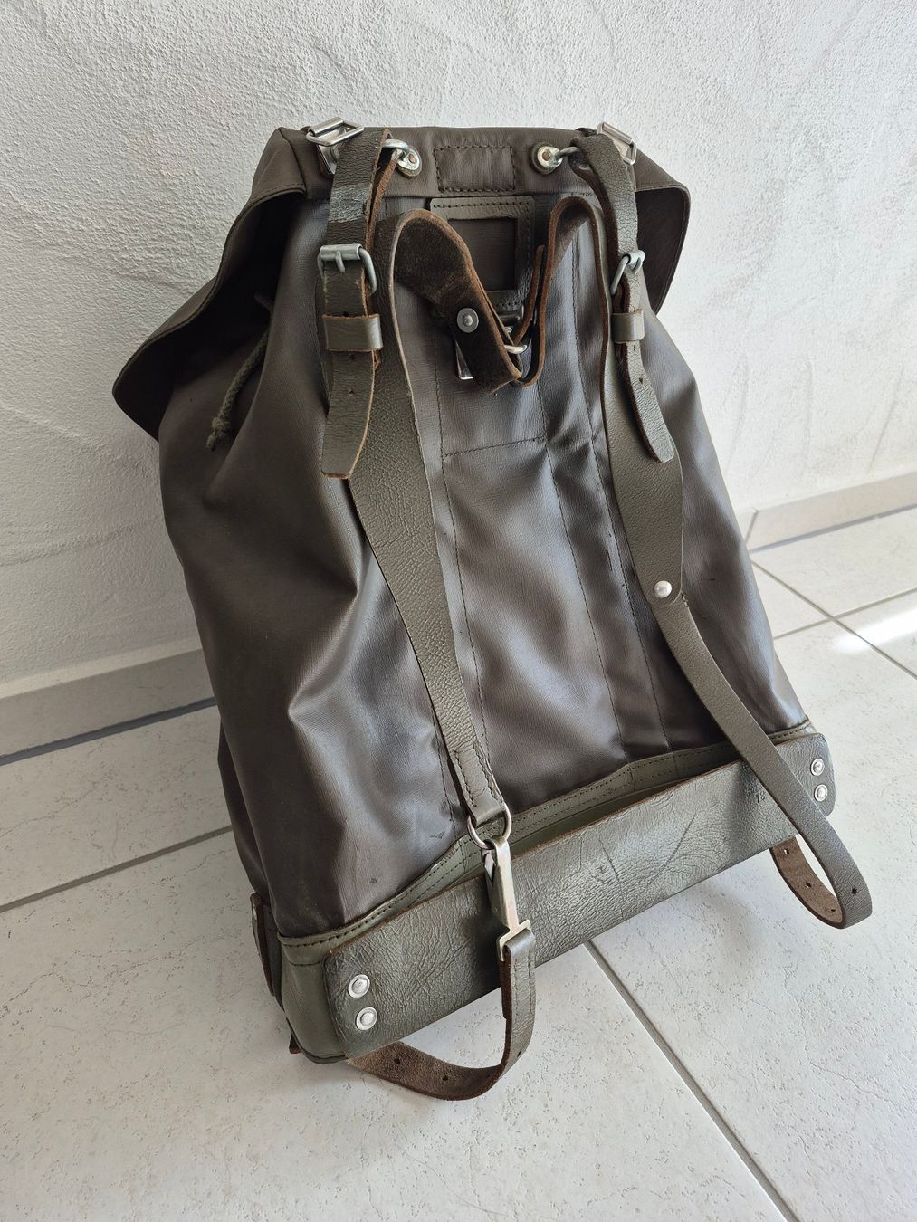 Schweizer Armee Rucksäcke: Schweizer Armee Rucksack – Gebraucht aus Obernau von countdown 3
