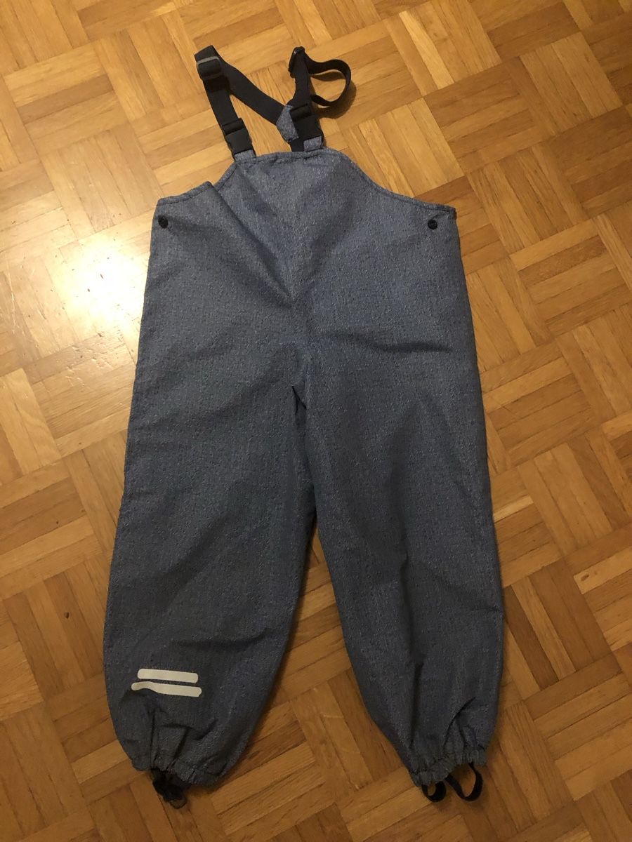 Pantaloni: Regenhose Größe 110/116 – Usato da Adliswil venduto da rossoelmare 1