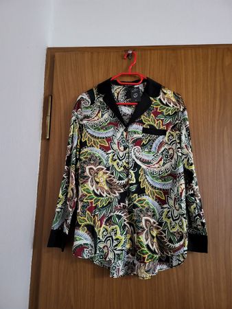Chemise Beldona en soie, taille S - Élégante et neuve!
