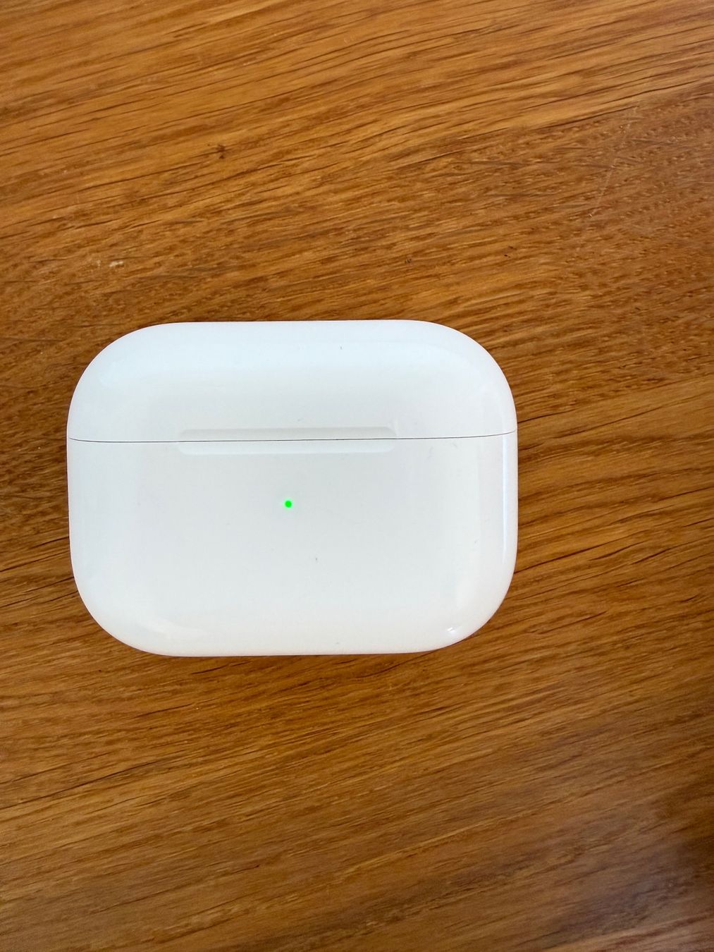 Apple Cuffie: APPLE AirPods Pro 2 Charging Case – Usato da Lausanne venduto da Nine1982 4