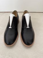 Belles chaussures Oxford noires et blanches