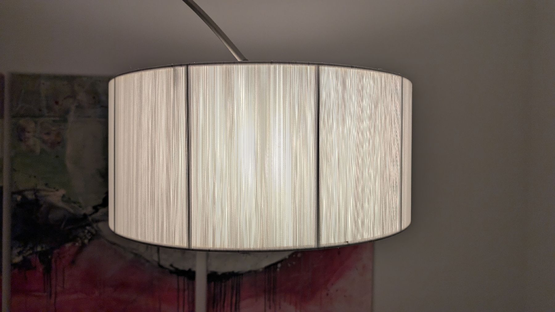 Lampes: Bogenlampe mit Marmorsockel und weissem Schirm – D'occasion à Dübendorf par DariaD 1
