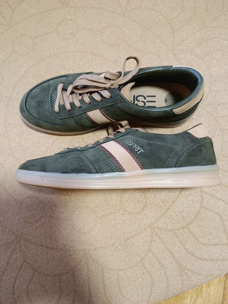 Esprit Chaussures femmes: Esprit Sneaker Damen Grösse 40 – Neuf (Voir description) à Haldenstein par nu2012weiba 1