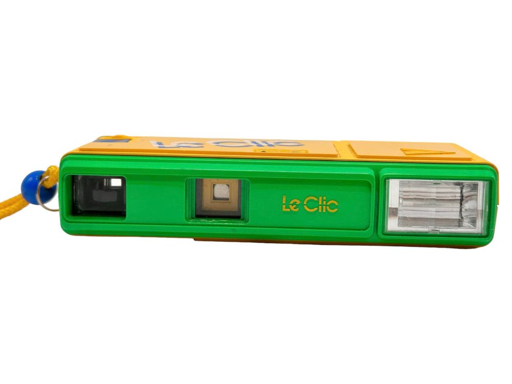 Accessoire Miniature Robe Verte Pour Figurines 1/64, 1/87, 1/43, 1/24, 1/18 - Fille, Poupée