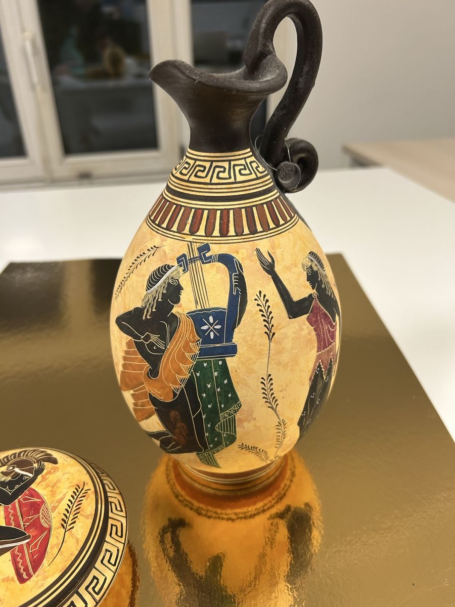 Tutte le decorazioni: Vase et ravier grecque copie officielle – Usato da Crissier venduto da AtelierDeuxSantos 1