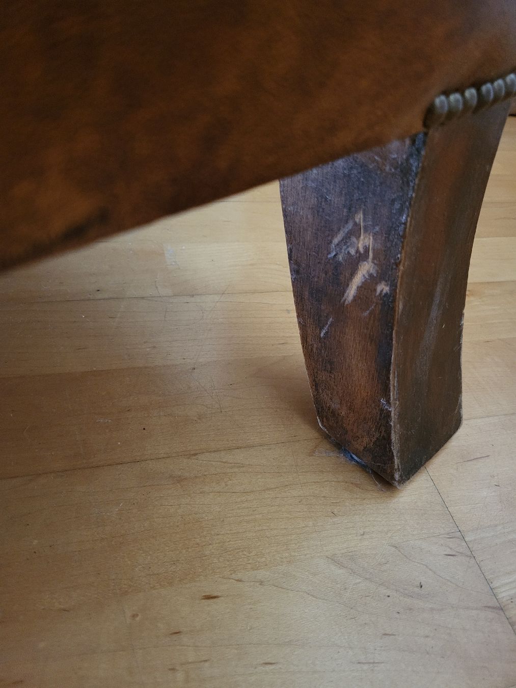 Poltrone: Antiker Chesterfield Ledersessel – Usato da Birsfelden venduto da Osso8 7