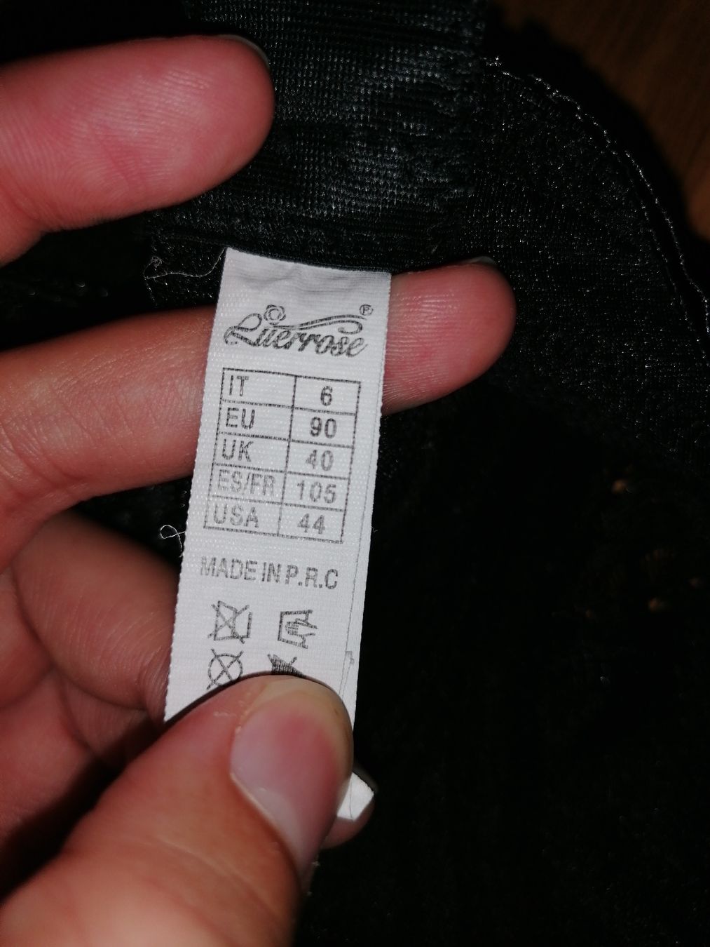 Autres dessous: Schwarzer BH mit Spitze – D'occasion à Dübendorf par an_nk8z 2