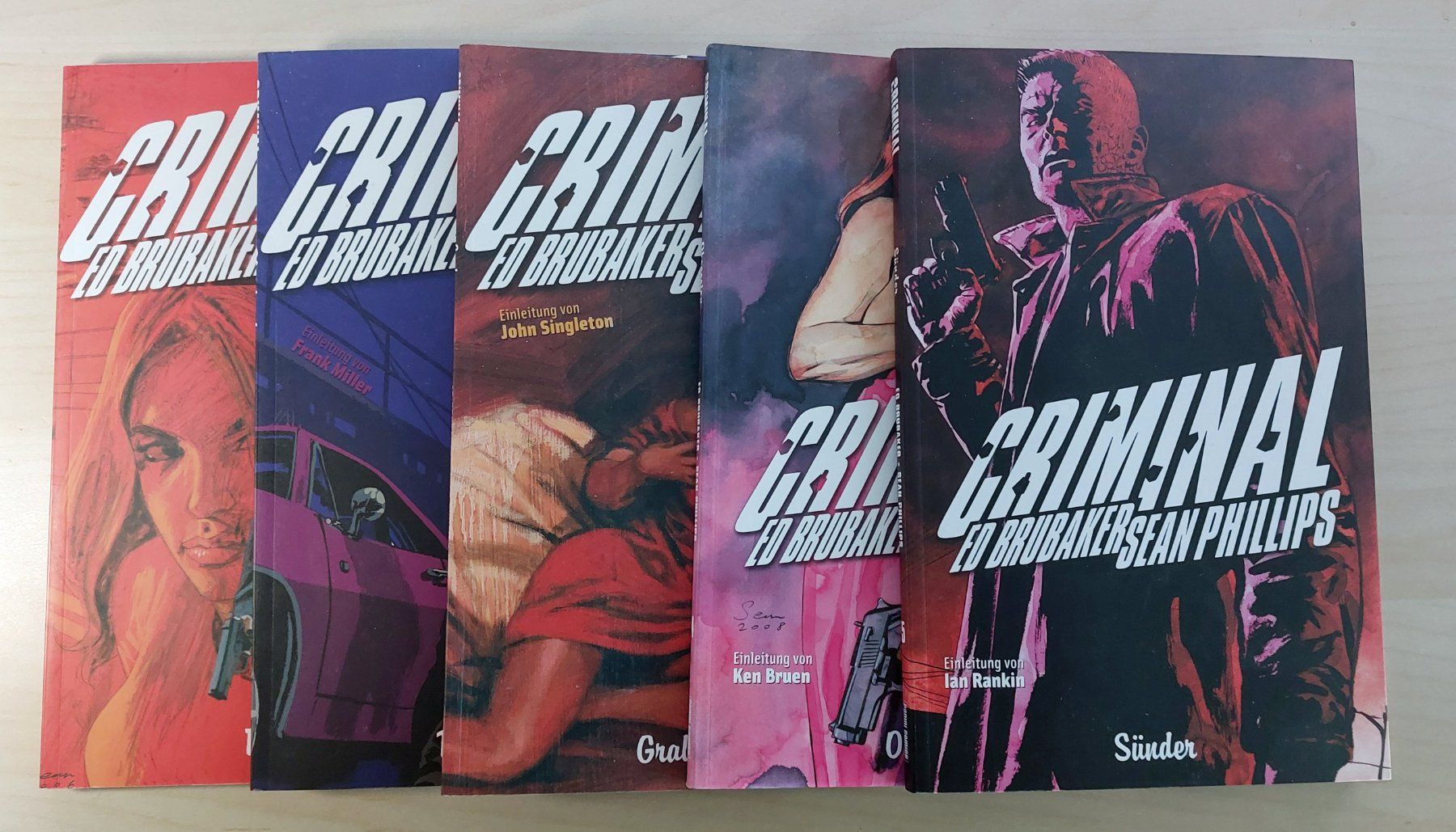 Fumetti: Criminal 1-5 - Brubaker/Phillips - neuwertig – Nuovo (secondo la descrizione) da Arni AG venduto da Kronik08